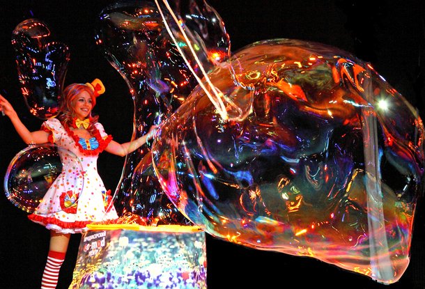 Красочное шоу для детей «Волшебная планета Мыльных Пузырей» в Праге