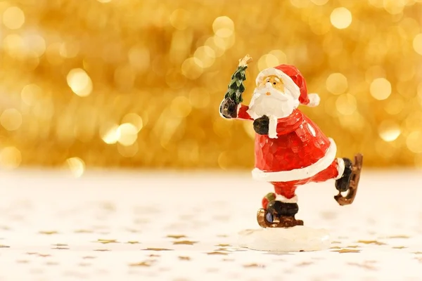 Немецкие физики пояснили, почему невозможно увидеть Санта-Клауса
