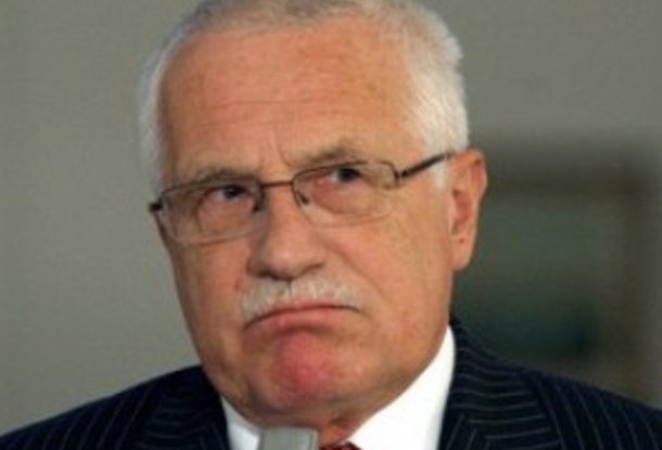 Вацлав Клаус назвал спасательный фонд еврозоны «извращенным» и отказался его подписывать