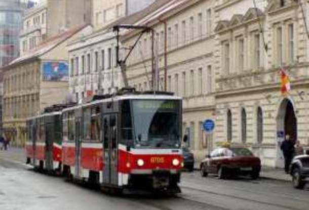 Пражский общественный транспорт зимой будет ездить реже