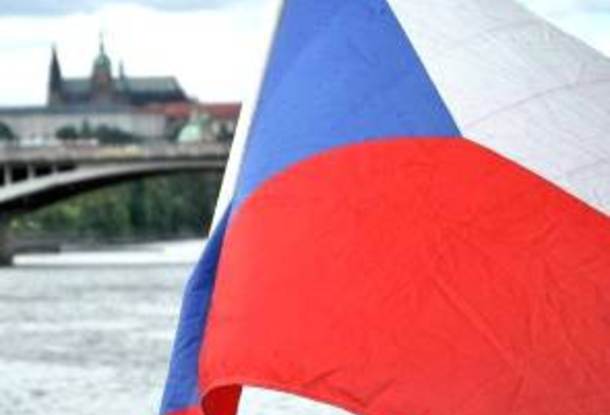 Завтра чешские граждане впервые будут сами выбирать президента