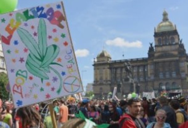 В Праге прошел марш за легализацию марихуаны