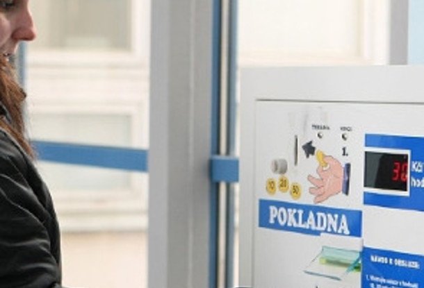 В Чехии отменили денежные сборы в поликлиниках и аптеках