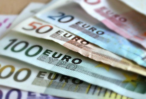 Количество поддельных денег в Чехии увеличилось на 50%