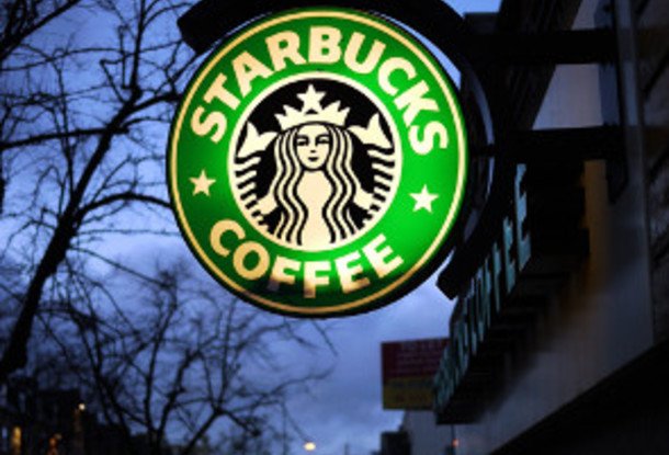 Прага опозорилась: работник известной сети кофеен унизил девушку из Южной Кореи