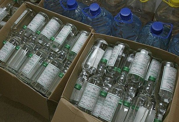 Обвиняемым в массовом отравлении метанолом в Чехии вынесли повторный приговор