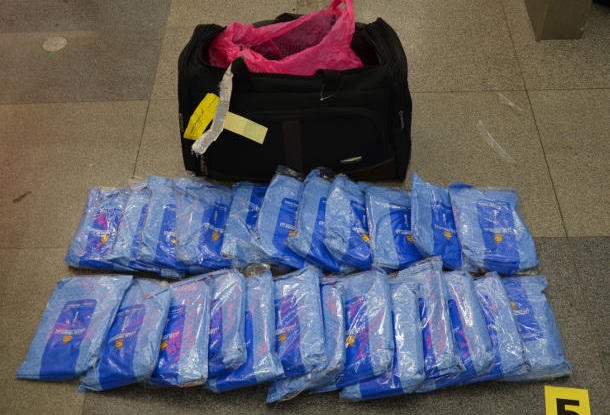 В пражском аэропорту изъяли 166 кг контрабандного табака