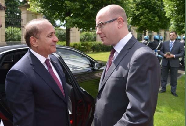 Соботка встретился с премьер-министром Армении