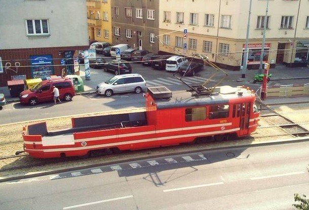 Легендарный трамвай показывает Прагу в прямой трансляции