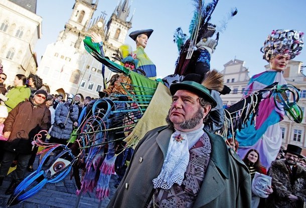 На выходных в Праге можно поучаствовать в карнавалах Мясопуста