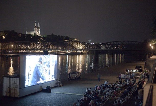 Где летом в Праге посмотреть кино под открытым небом