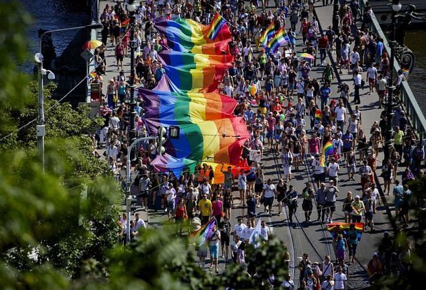 На гей-параде в Праге почтут жертв нападения в Орландо 
