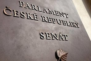 Senat-cedule_denik-630