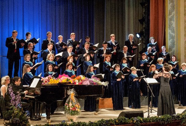 Неподражаемый Челябинский Камерный хор выступит в Праге и Таборе 