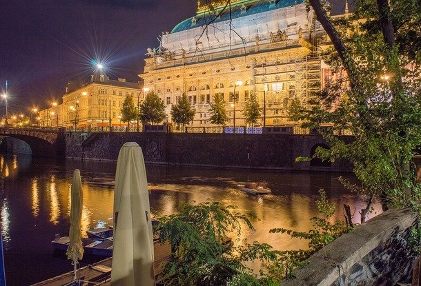 Представления в Национальном театре Праги поставлены под угрозу