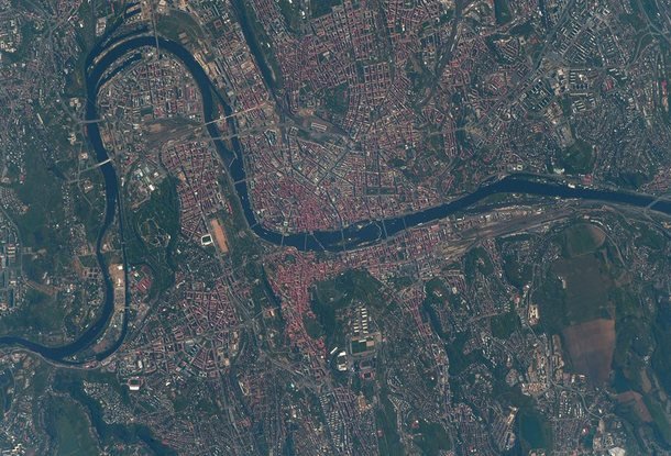 Американский астронавт сфотографировал Прагу с орбиты