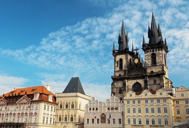 В Праге закрыли известный обменник, где обманывали туристов