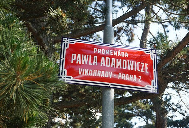 Память мэра Гданьска увековечили в Праге