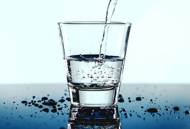Тесты чешской воды в бутылках и из-под крана: какую пить безопаснее