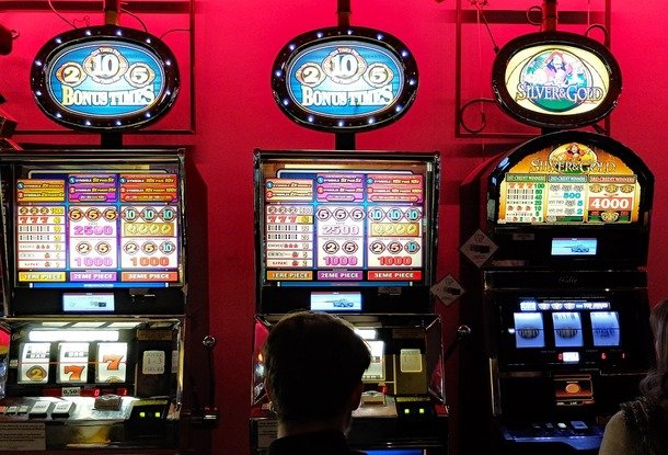В прошлом году чехи проиграли 31 млрд крон в азартные игры