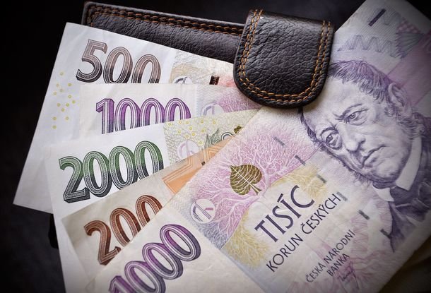 Чех ошибочно отправил 500 тысяч крон на чужой счет, налоговая инспекция отказалась вернуть ему деньги