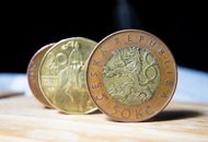 Чешская крона укрепляется к доллару и евро