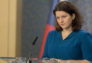 Министр труда Чехии Яна Малачова назвала премьер-министра дебилом после эфира на чешском телевидении