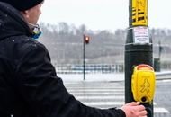 На улице Клаштерска в Праге установили первый светофор с бесконтактной пешеходной кнопкой