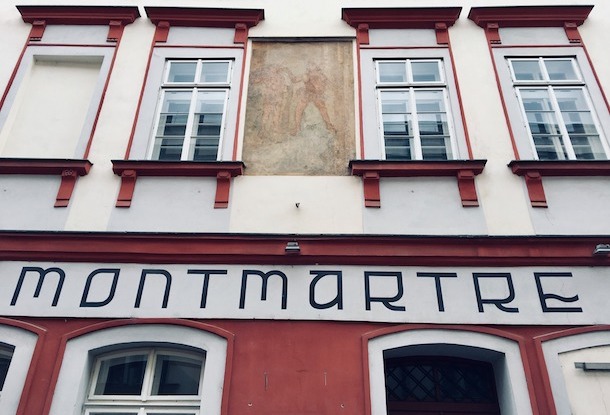 «Монмартр» в Праге, или загадка дома «У трех диких мужчин»