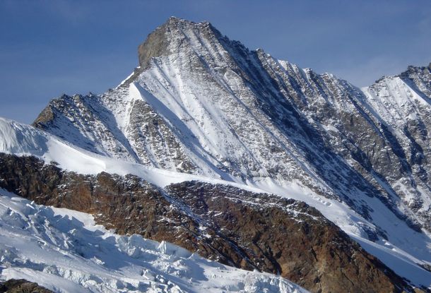 Два чешских альпиниста погибли в Швейцарских Альпах