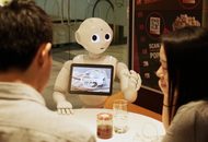 В одном из чешских отелей гостей теперь обслуживают роботы-официанты