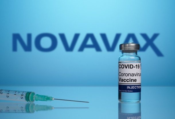 Еврокомиссия одобрила пятую вакцину против COVID — Novavax