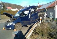 В Чехии два человека получили травмы во время столкновения поезда с автомобилем
