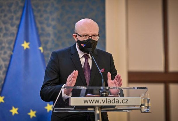 Правительство Чехии рассказало, как изменятся карантинные меры в связи с омикроном