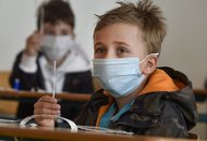 Тестировать учеников чешских школ на коронавирус будут раз в неделю
