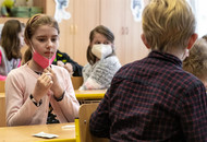 Школам в Чехии предоставят дополнительные дни отпуска и возможность переходить на онлайн обучение во время эпидемии