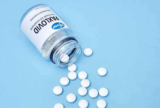 Европейская комиссия одобрила использование таблеток для лечения COVID-19 от компании Pfizer 