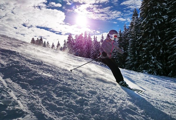 Почти половина чехов употребляют алкоголь во время катания на лыжах