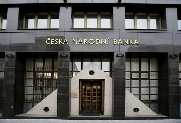 Чешские банки могут обанкротиться? ЧНБ предупреждает об ответственности за распространение слухов