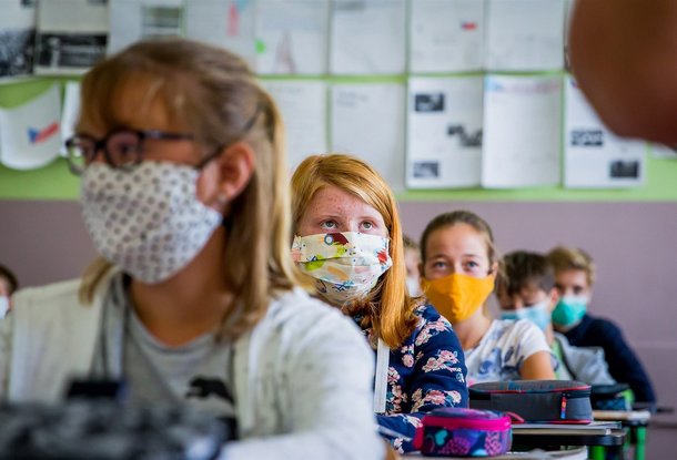 Изменение в связи с беженцами: медицинские маски будут обязательными для детей от шести лет