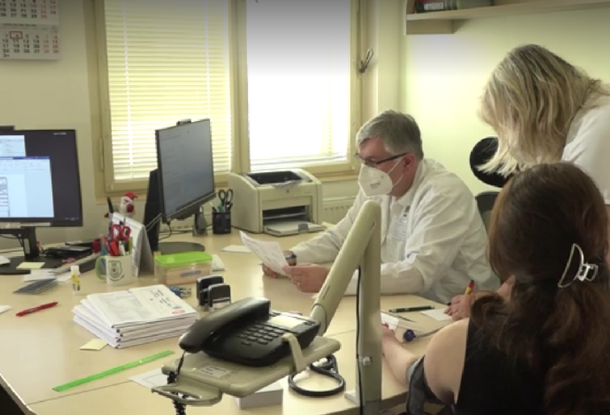 Всеобщая факультетская больница в Праге предоставила терапевта для украинцев