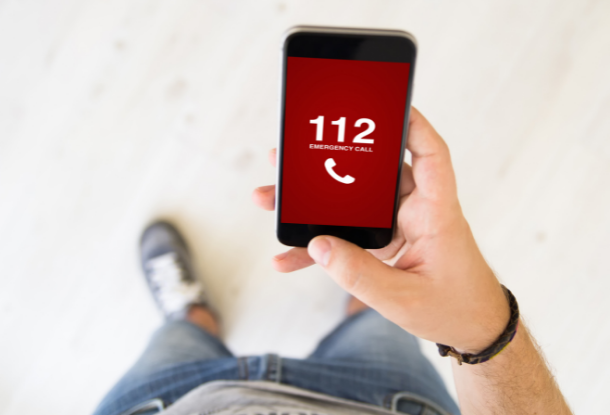 Как правильно звонить на телефоны экстренной помощи в Чехии? Номера и инструкции