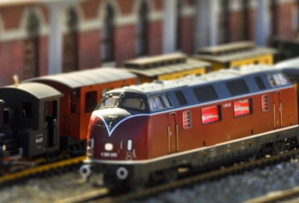 В Чехии три фирмы и частные лица покупали модели поездов на субсидии ЕС для научных проектов