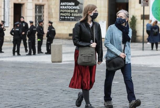 Минздрав Чехии: медицинские маски не будут обязательными