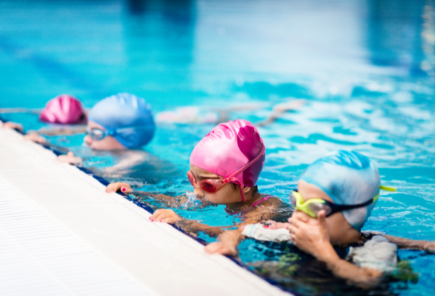 В чешских начальных школах уменьшилось количество детей, которые занимаются плаванием. Виноваты предыдущие ковидные ограничения