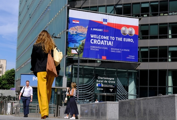 Из-за введения евро Хорватия повысила свой кредитный рейтинг. Чешским инвесторам стоит задуматься