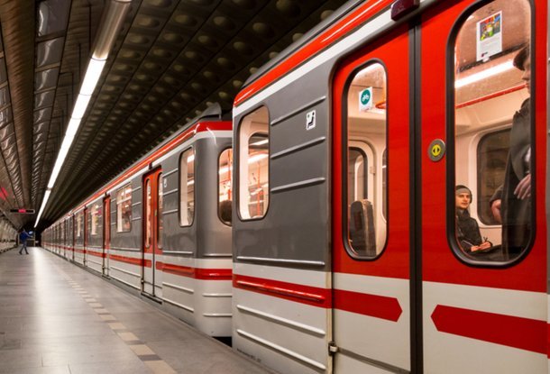 20 и 21 августа ограничено движение поездов на линии С пражского метро