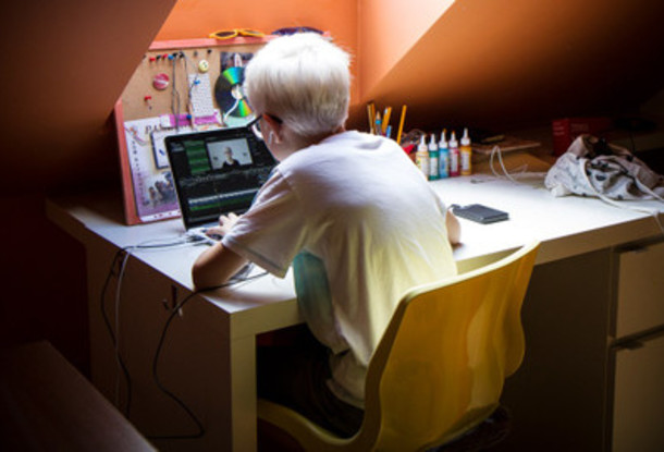 Чешские дети проводят несколько часов в день в социальных сетях. Большинство родителей этого не замечают