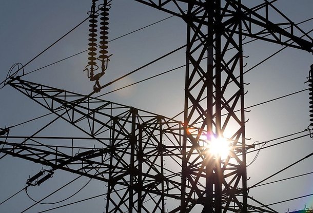 Правительство одобрило помощь крупным компаниям: на компенсацию затрат на электроэнергию выделят 30 млрд крон