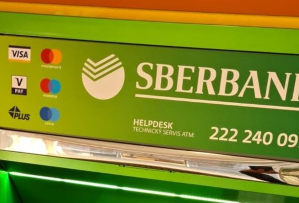У чешского Сбербанка застряло в России 700 млн крон. Банк уже попрощался с деньгами